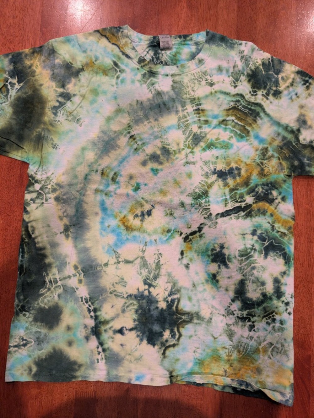 Hand Dyed Tie Dyed Men's Short Sleeve T-shirt Size XL Green Black Yellow EUC